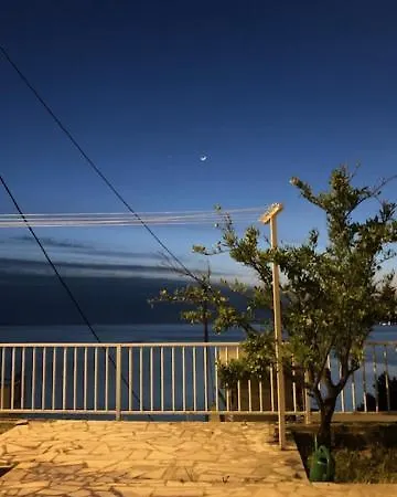 Maestral * Omiš